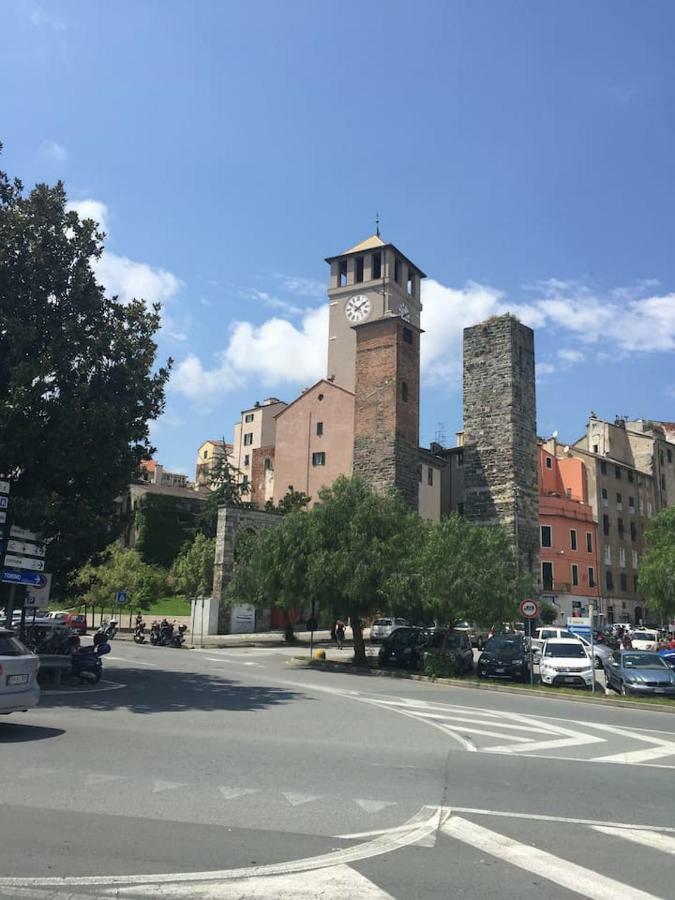 Ferienwohnung Sabrina'S Relax Fra Mare E Storia Savona Exterior foto